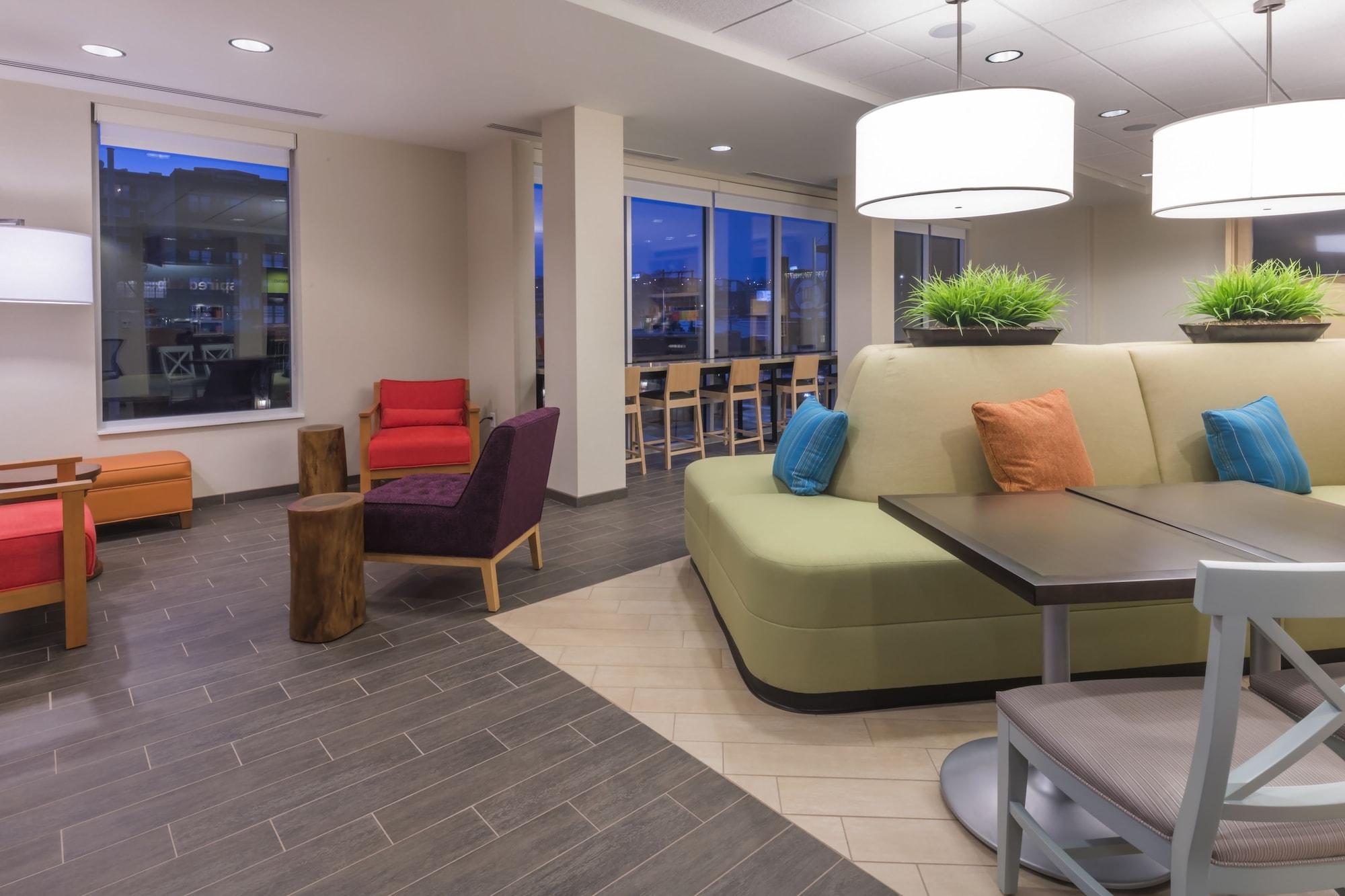 Home2 Suites Kansas City Downtown Exterior photo
